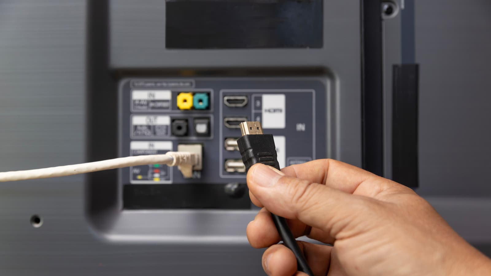 Best Gadgets to Maximize Your TV's HDMI 2.0 Port in 2025